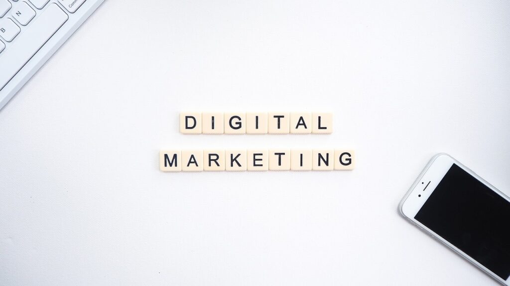 How to choose digital marketing in Ahmedabad